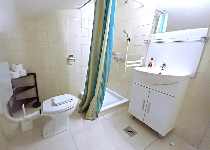 ゲストハウス Cecilia 2