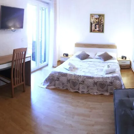 بيت ضيافة Cecilia 2 مالينسكا