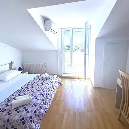 Konukevi Cecilia 2