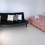 Cecilia 2 3*