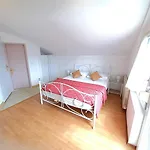 Cecilia 2 3* Malinska