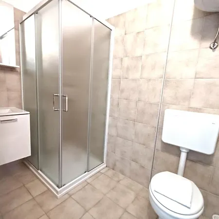 Cecilia 2 3* Malinska