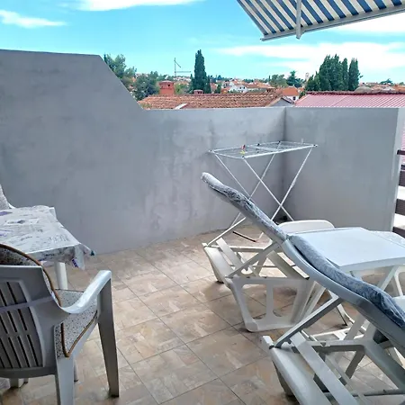 Cecilia 2 3* Malinska